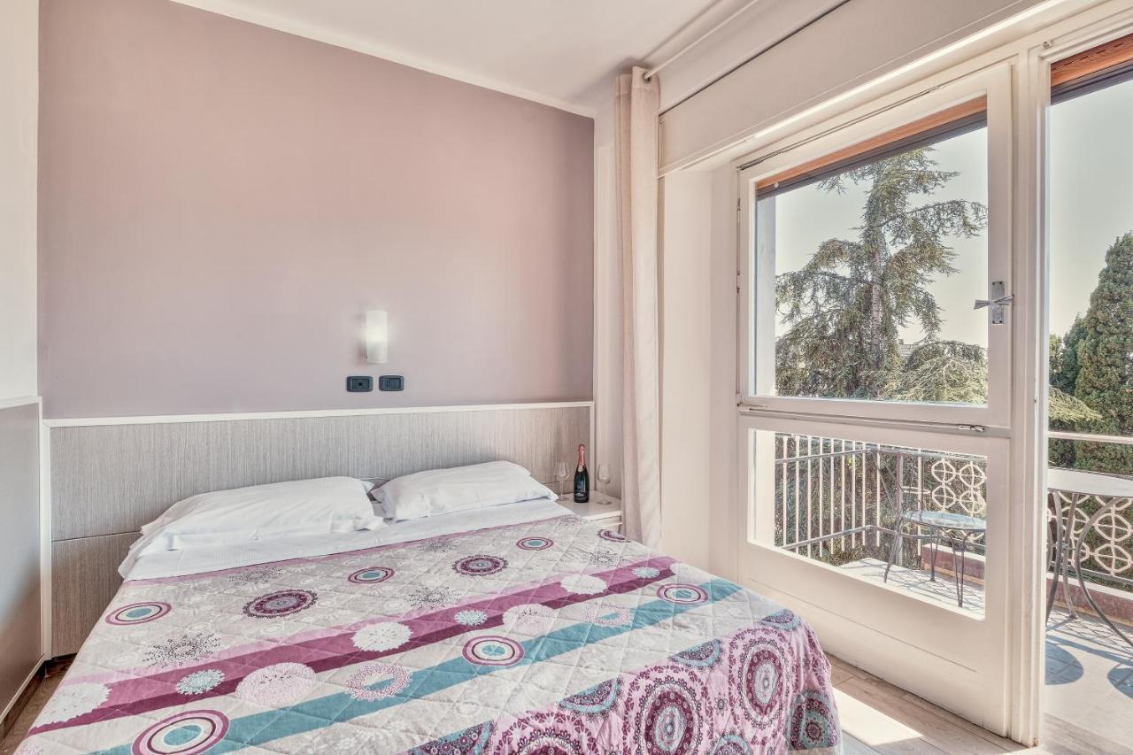 Hotel Astoria Bordighera Dış mekan fotoğraf